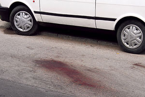 IZREŠETAN: Teško ranjen mušakarac u centru Sarajeva