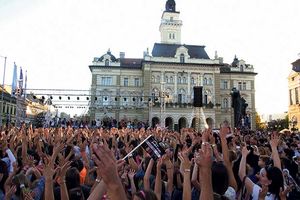 SPEKTAKL: U Novom Sadu plesalo 6.000 ljudi