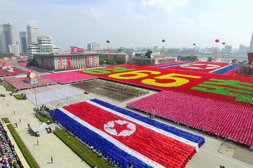 Pjongjang: Vojna parada povodom 65. godišnjice zemlje