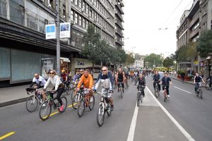 DAN BEZ AUTOMOBILA: Biciklisti zagospodarili Beogradom