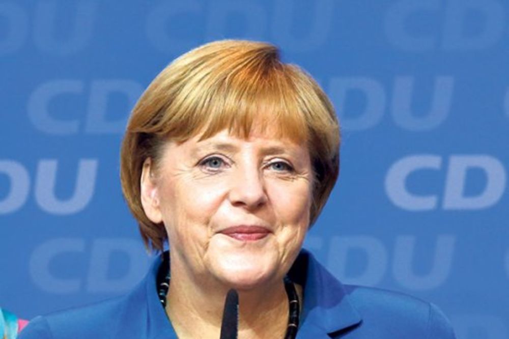 Merkelova i dalje neprikosnovena!