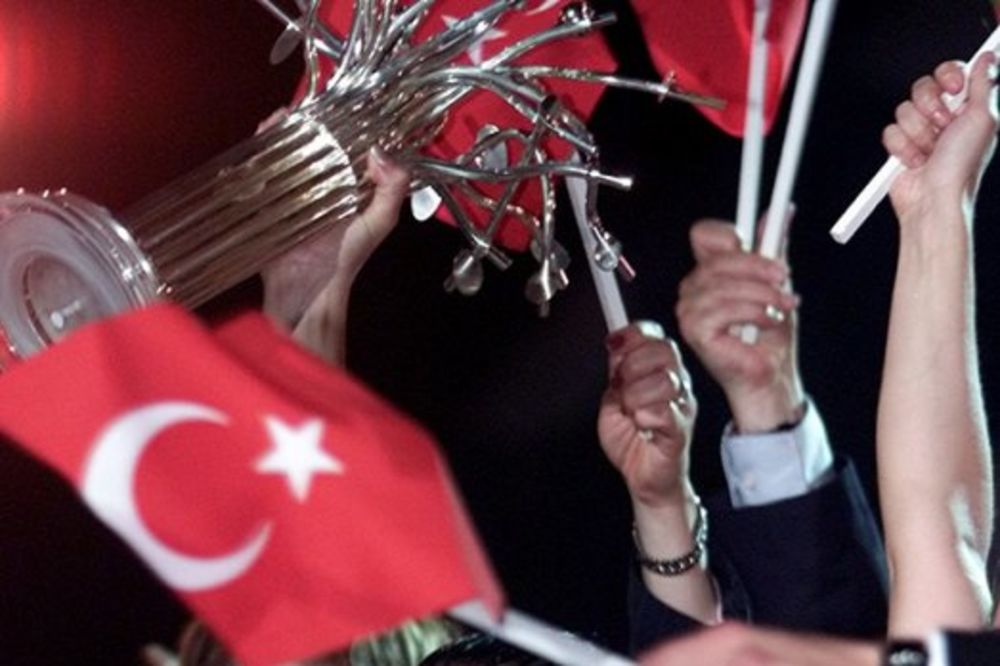 TURCI BOJKOTUJU EVROSONG: Organizuju Turkoviziju i Bosanci učestvuju