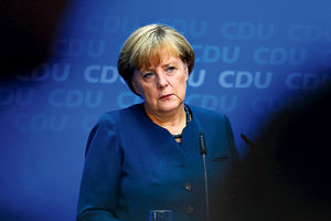 USLOVLJAVANJA: Merkelova trpi ucene zbog vlade