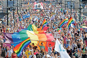U Sao Paolu stotine hiljada ljudi na gej paradi