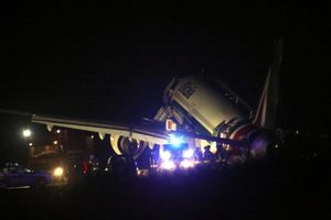 SRCE IM SIŠLO U PETE: Putnik snimio paniku u pokvarenom avionu