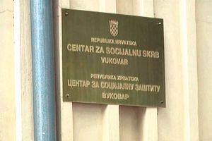 DIVLJAŠTVO: Pijani meštanin ponovio razbio dvojezična tablu u Vukovaru!