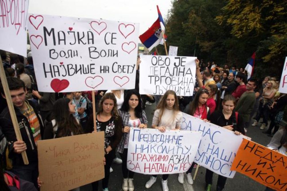 PROTEST PROTIV PRESUDE: Građani Ljiga ne daju da se Nataši Matijević oduzme ćerka