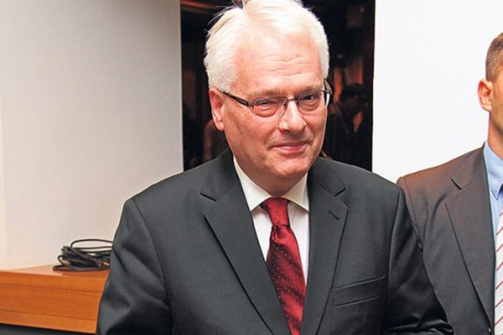 INKOGNITO: Ivo Josipović došao na operu