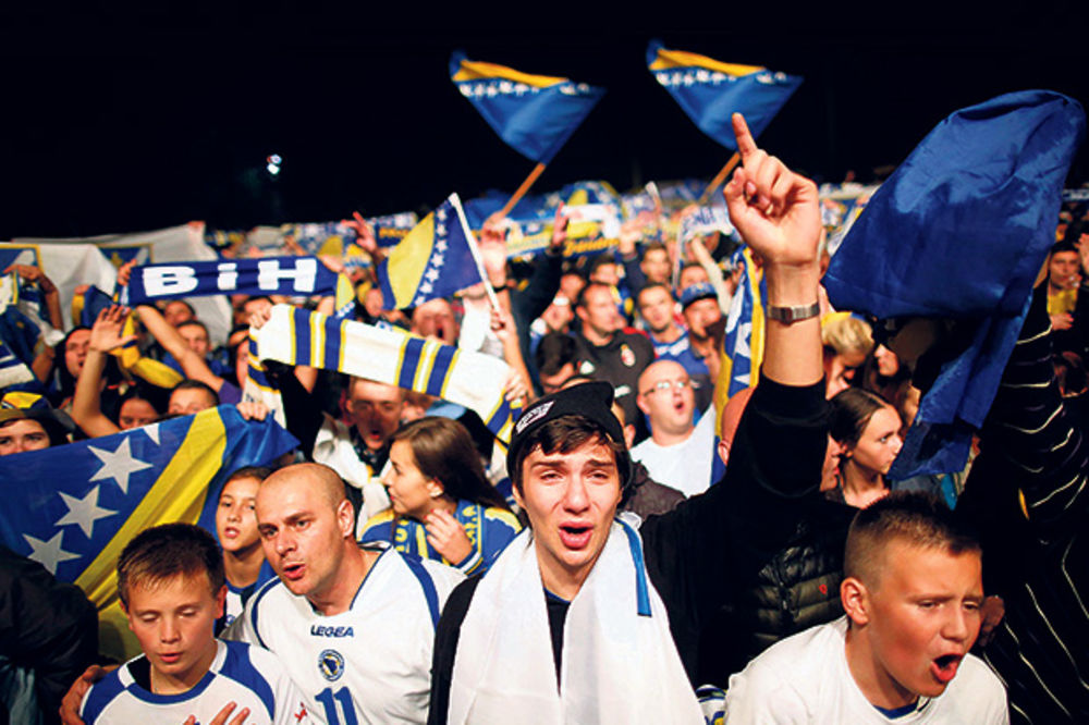 SLAVLJE: Fudbalere Bosne dočekalo 50.000 ljudi