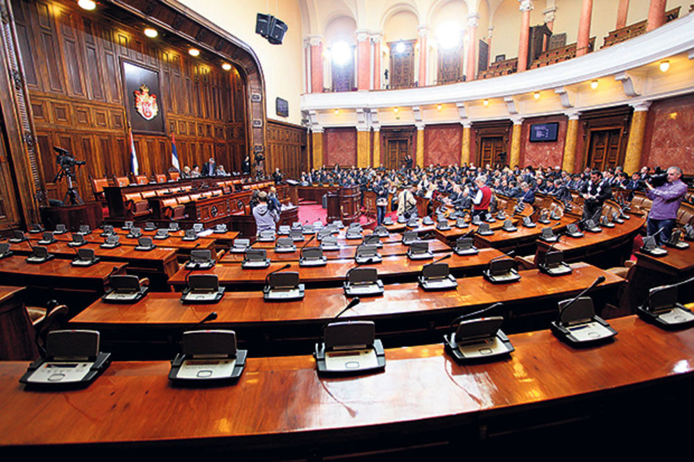 SKUPŠTINA: Budžet za 2014. pred poslanicima