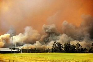 Pet požara bukti u Australiji, nebo iznad Sidneja crno od dima