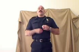 HTEO U RIJALITI: Gej policajac izveo striptiz na audiciji