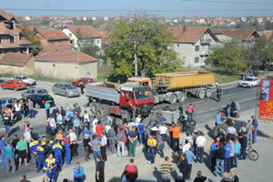 KONTRABLOKADA: Kragujevčani blokirali saobraćaj