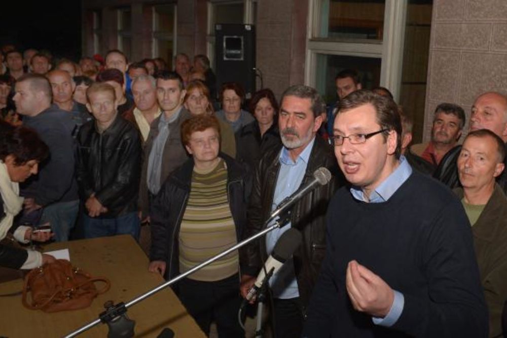 PLATA U UTORAK: Vučić štrajkačima obećao da neće gasiti FAP