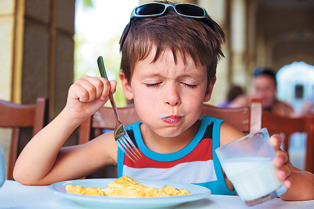 TROVANJE OSNOVACA: Stafilokoka u špagete dospela iz nosa, grla ili rana?