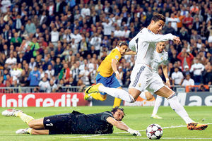 KALDERON: Ronaldo se vraća u Mančester