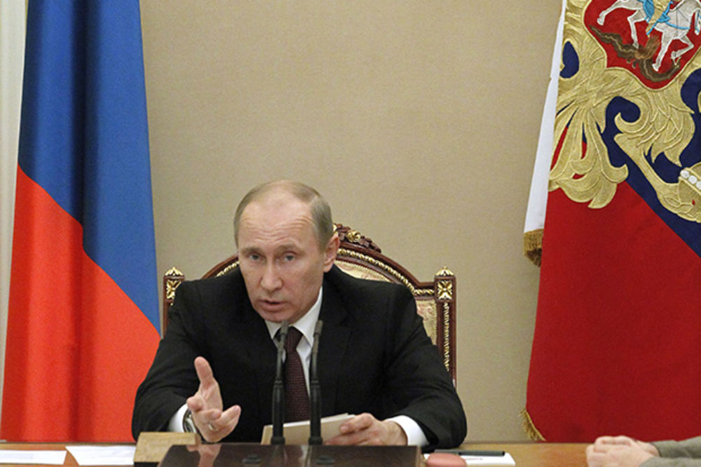 ZA MAJČICU RUSIJU: Putin predložio zakon za podizanje patriotizma!