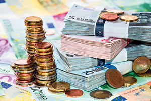 DINAR USIDREN: Evro danas 117,58 po srednjem kursu