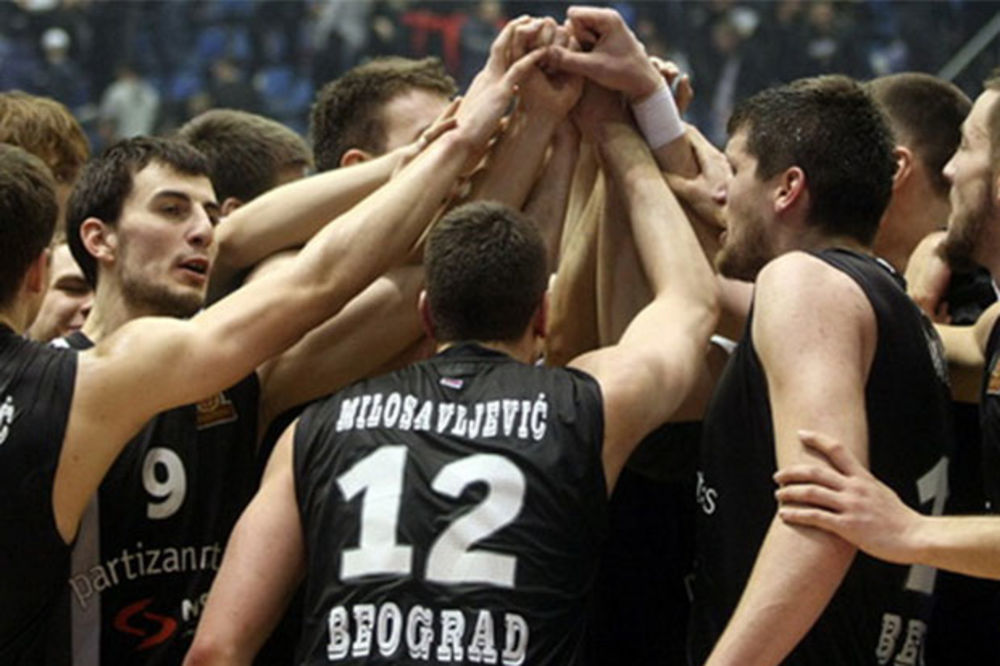 ŠOK U SOLNOKU: Partizan za poluvreme prokockao +14 i izgubio