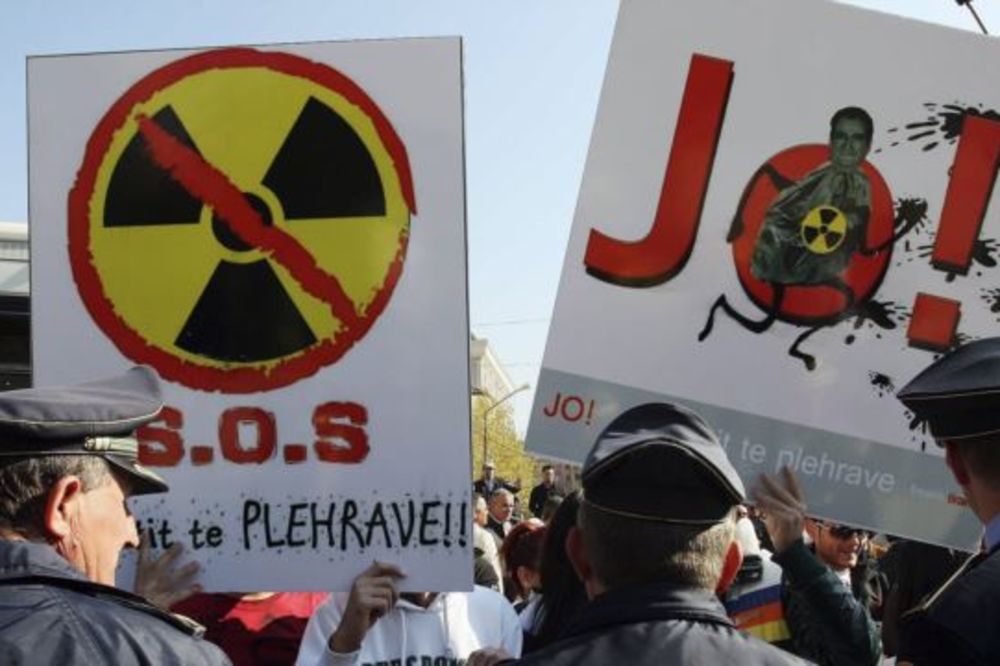 ALBANCI PROTIV AMERIKE: Demonstracije u Tirani zbog skladištenja hemijskog oružja