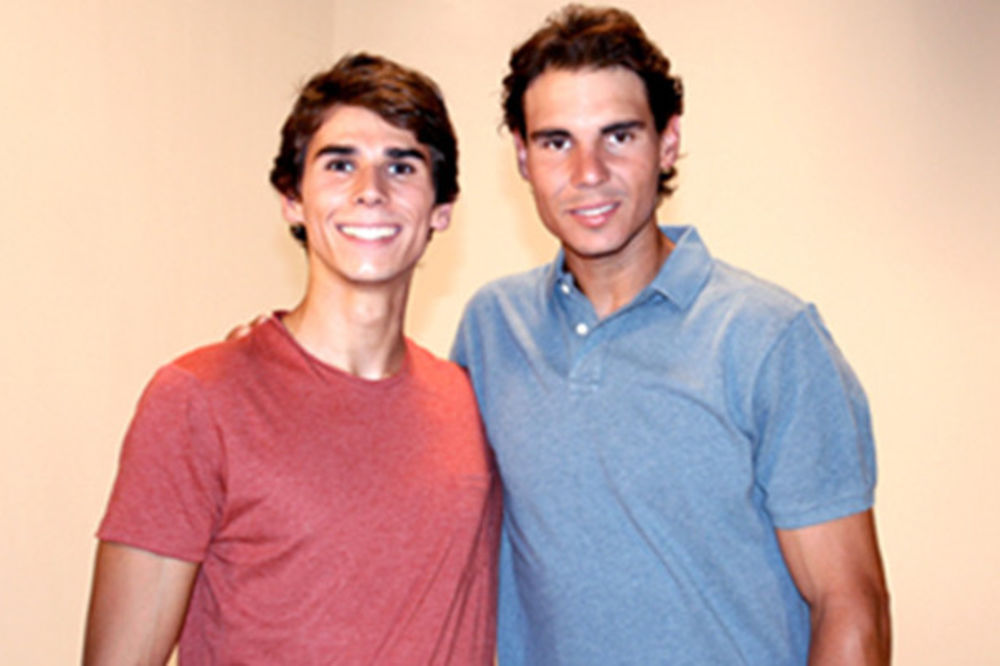 MISTERIJA: Rafael Nadal predstavio rođenog brata za koga niko nije znao