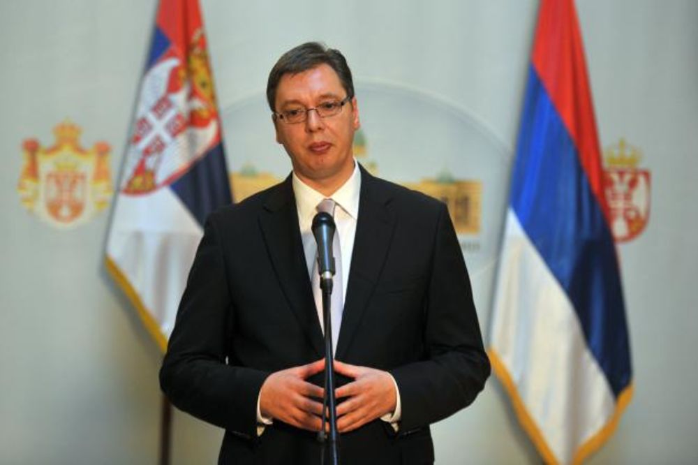 Vučić: Uskoro privremena uprava u Beogradu!