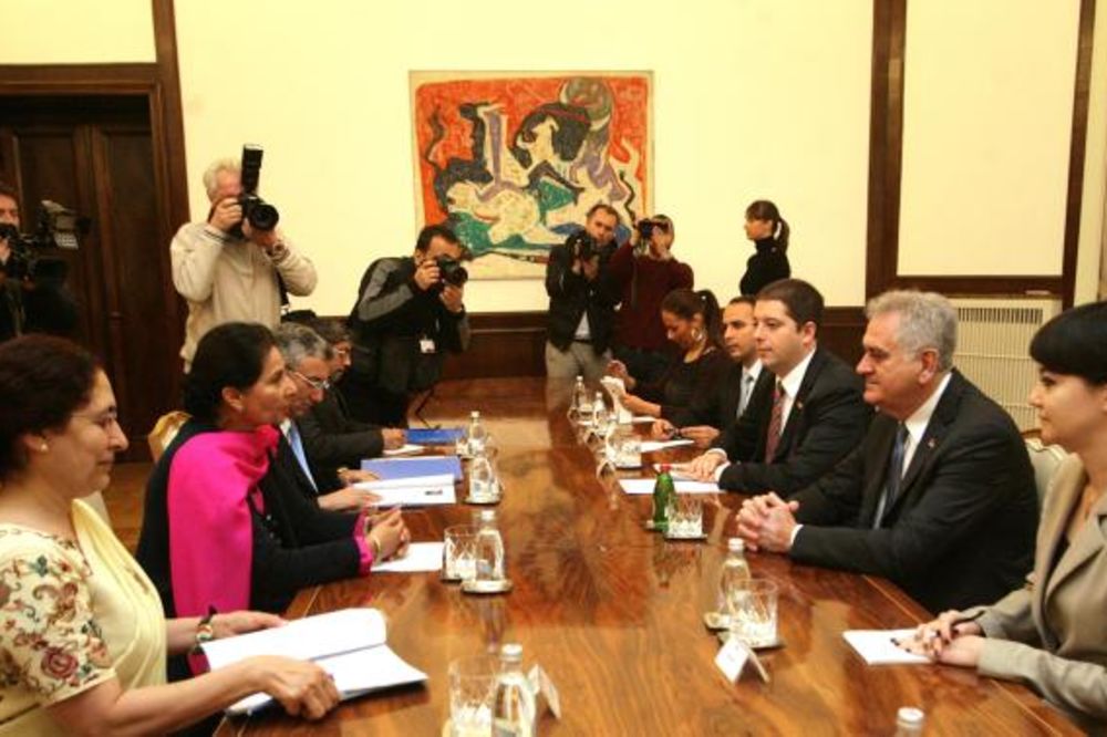 Nikolić primio državnu ministarku spoljnih poslova Indije
