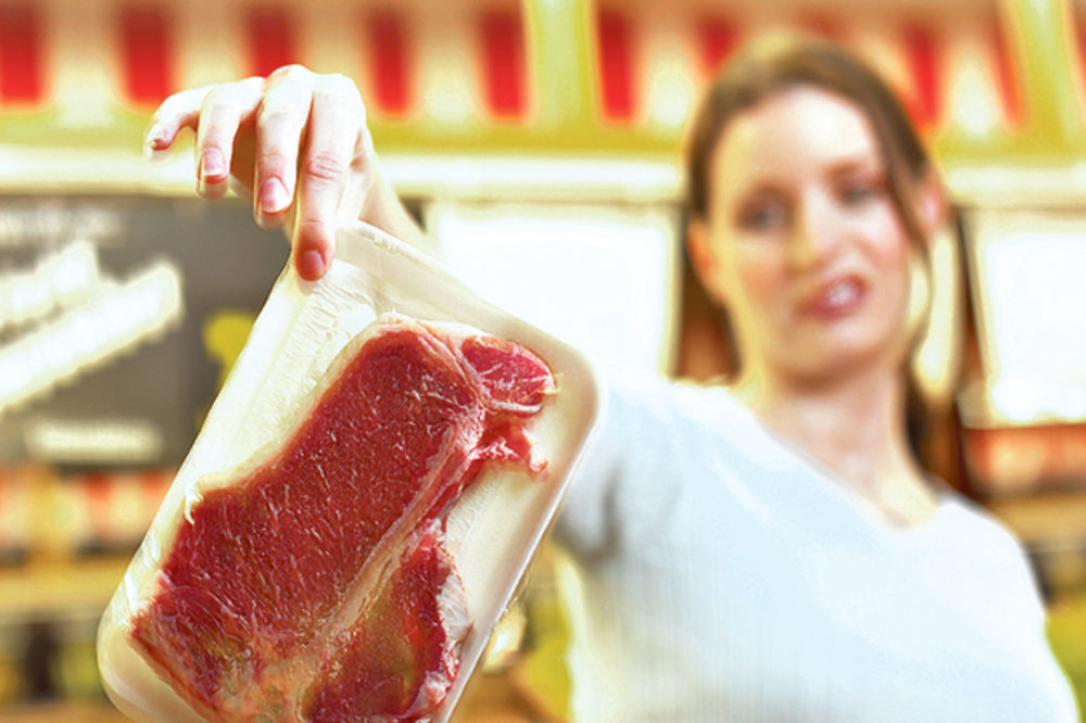KATASTROFA: Kupujemo meso puno hormona i antibiotika
