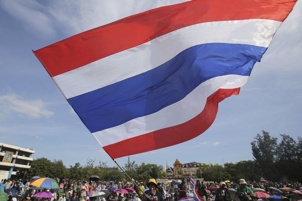 BANGKOK: 1.000 demonstranata upali u generalštab