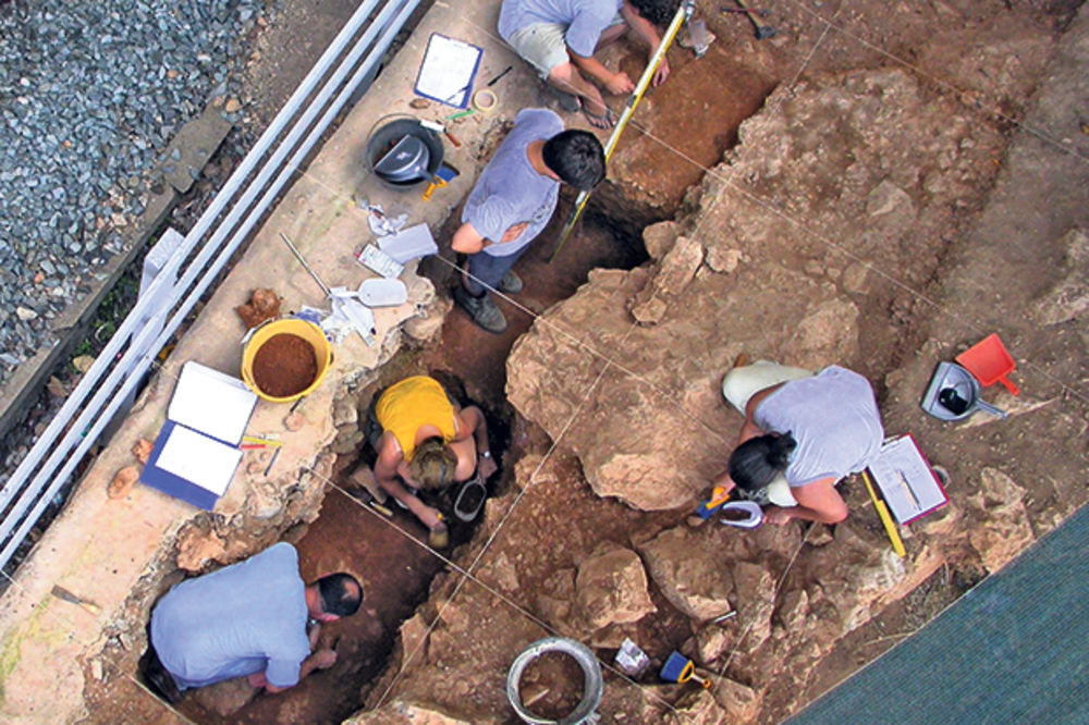 IZUZETNO: Neandertalci uređivali svoj dom kao mi danas
