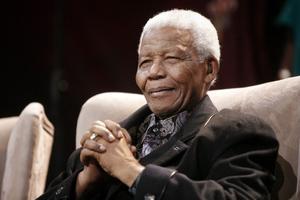 ODLAZAK KRALJA AFRIKE: Umro Nelson Mandela!