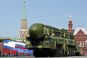 (VIDEO) NAJOPASNIJE RUSKO ORUŽJE: Topol-M, raketni sistem za početni nuklearni napad
