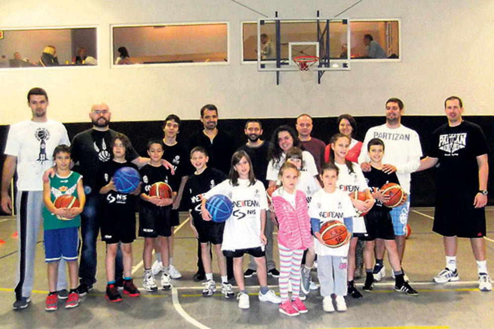 LEPO: Deca s dijabetesom trenirala basket