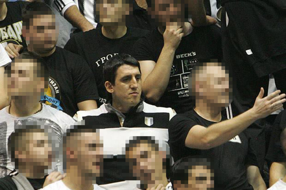 PODRŠKA: Kristijan Golubović bodrio Partizan protiv CSKA