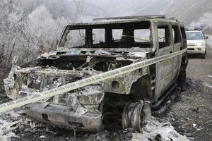 Džip subotičkih tablica izgoreo na Kosovu