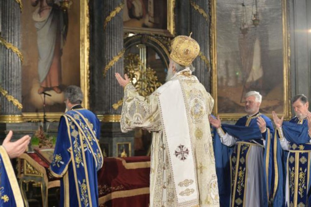 Patrijarh Irinej služi Božićnu liturgiju