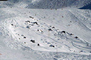 DETALJI ISTRAGE: Šumaher skijao prikladnom brzinom, udario u stenu osam metara od staze