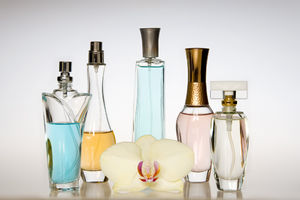 2.000 FLAŠICA: Sestre iz Bezdana otvaraju muzej parfema