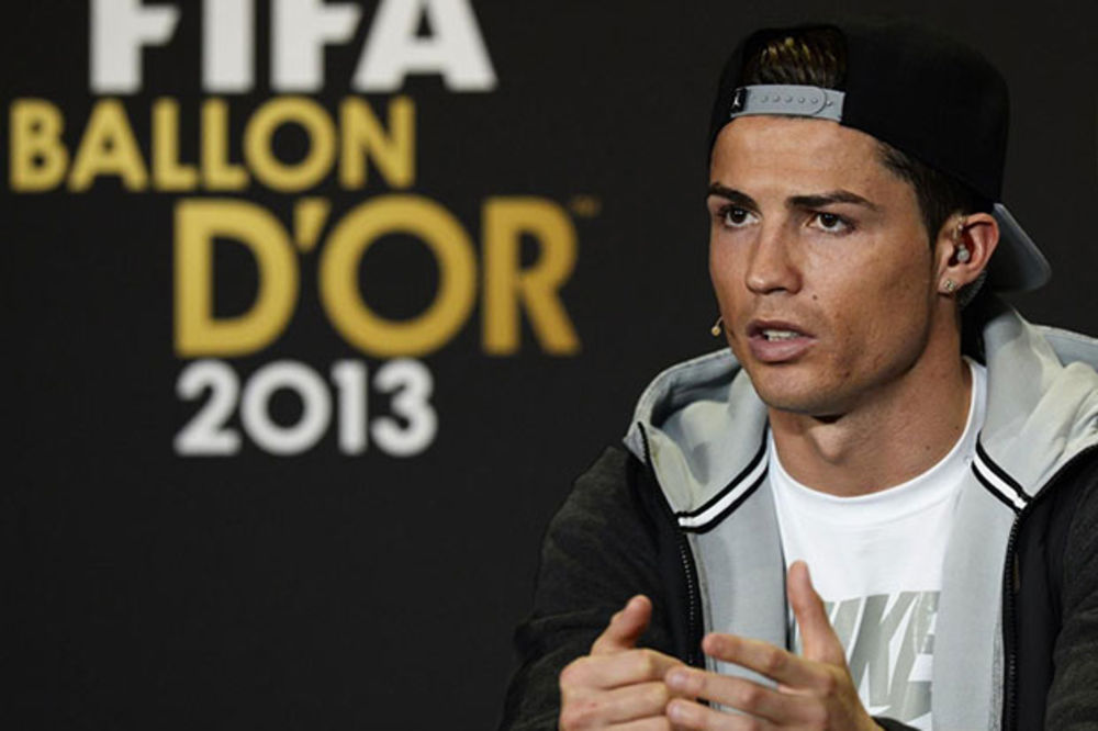 POMIRILI SE: Ronaldo razgovarao sa Blaterom