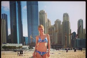 POKAZALA VITKO TELO: Ana Mihajlovski za praznike uživala u Dubaiju