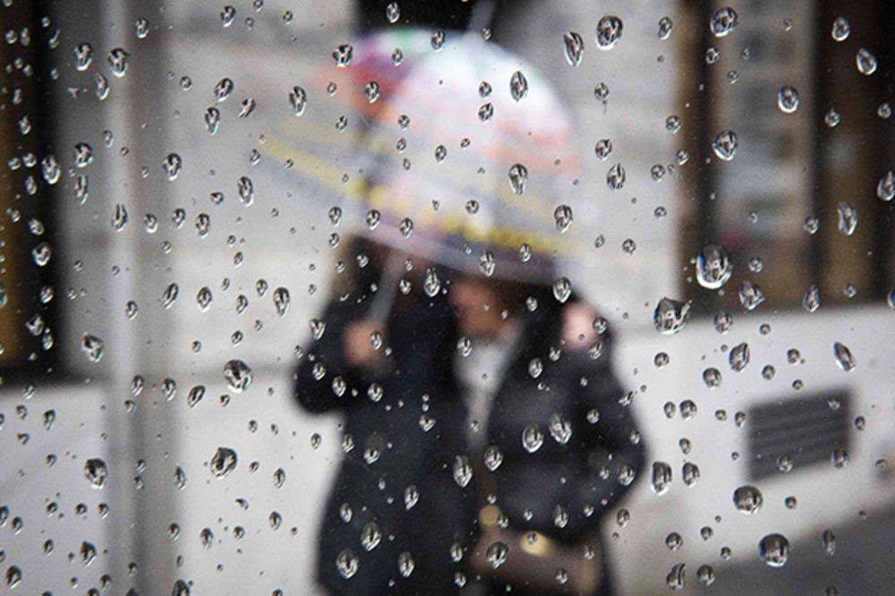 NEVREME U KRAGUJEVCU: Za sat vremena palo 53 litra kiše po kvadratnom metru