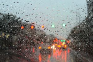 Saobraćaj u Beogradu usporen zbog kiše