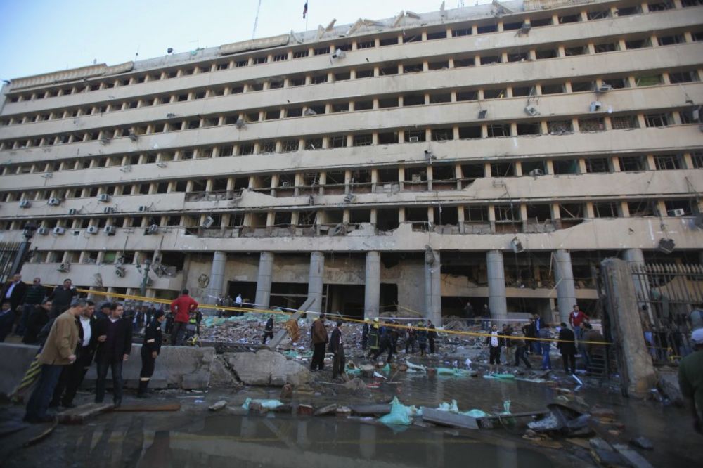 BOMBA U KAIRU: Petoro mrtvih ispred sedišta policije