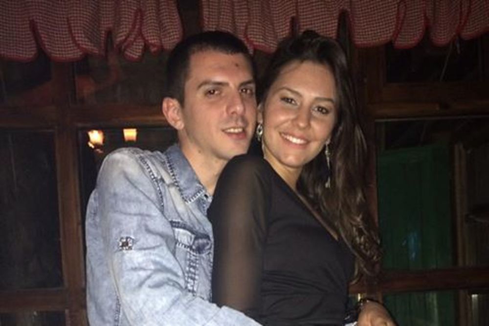 ZAMENILE PARTNERE: Marijana Leontijević u zagrljaju Kaćinog bivšeg