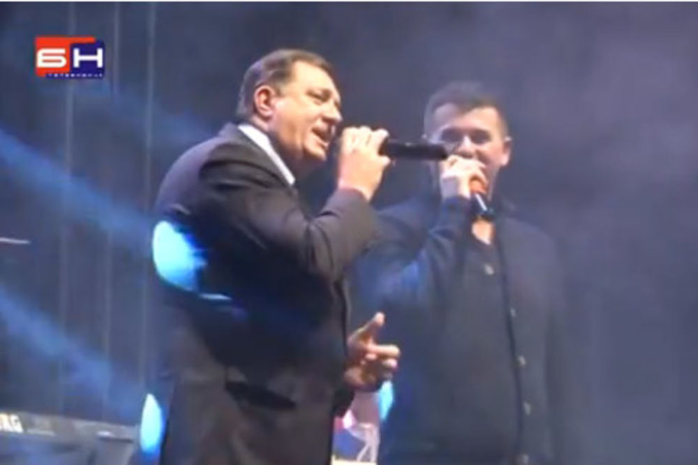 ESTRADNA SRPSKA: Izvorni Dodik uzeo mikrofon i počeo kampanju!