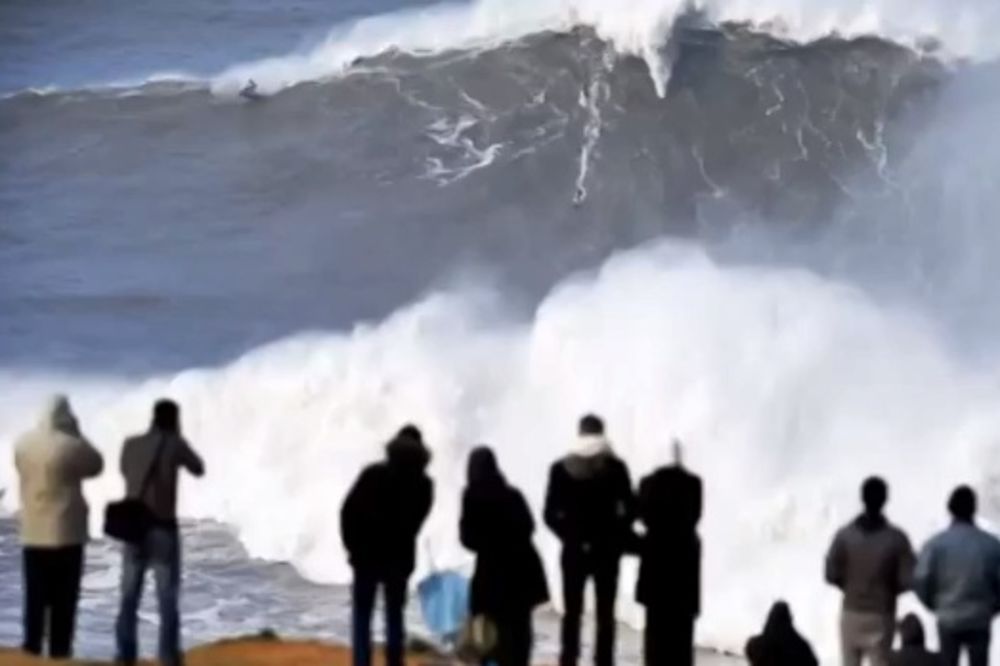 NOMINOVAN ZA SVETSKI REKORD: Surfer savladao talas od 24 metra