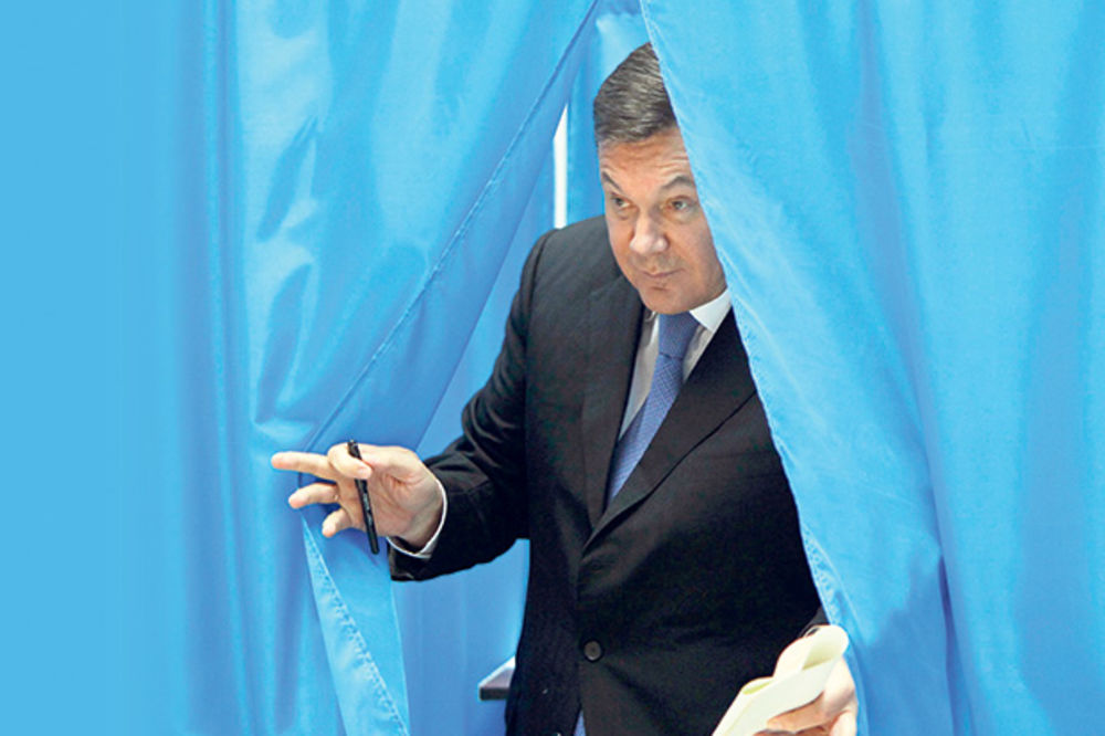 PREOKRET U UKRAJINI: Janukovič pristao na nove izbore?