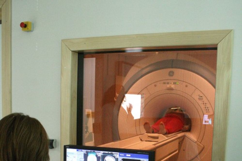 VOJVODINA: Više od 750 dece čeka pregled magnetnom rezonancom