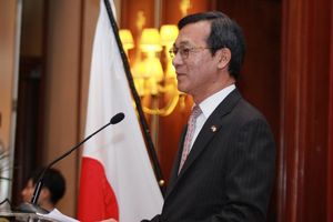 BRUKA U VALJEVU: Japanski ambasador došao na vreme pa čekao državnog sekretara pola sata!