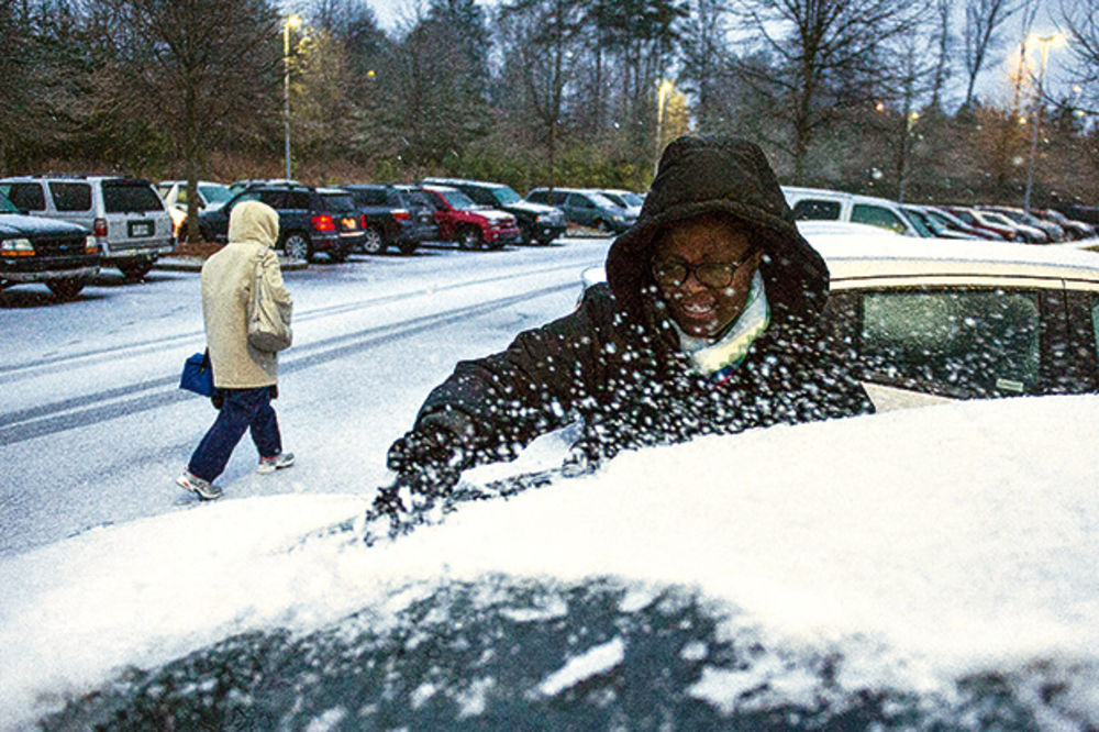 LEDENO DOBA: Ameriku pogađa najjača snežna oluja u istoriji?!
